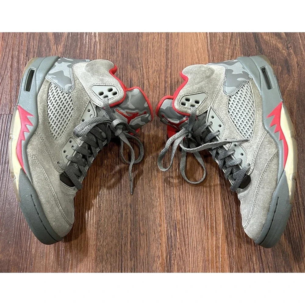 Nike Air Jordan 5 Retro Camo Size 9.5 Dark Stucco University Red 136027-051 Mens
